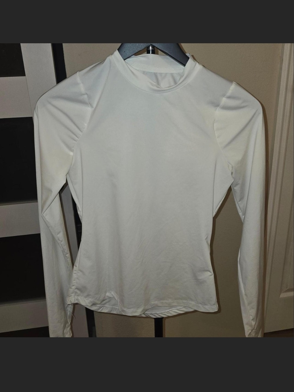 Nike White Long-Sleeve Athletic Crew Top